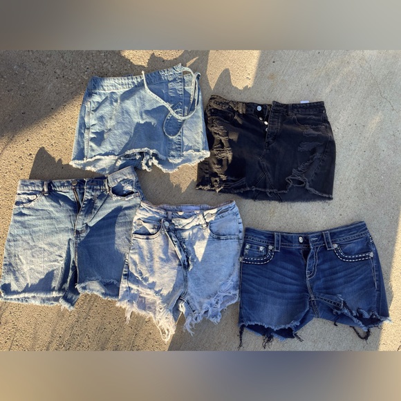 Name brand short/skirt lot